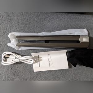 New Cordless hair straightener 8" long portable‎ travel
